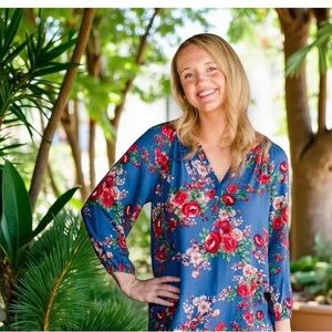 NWT Beautiful Lapis Blue Floral Tunic